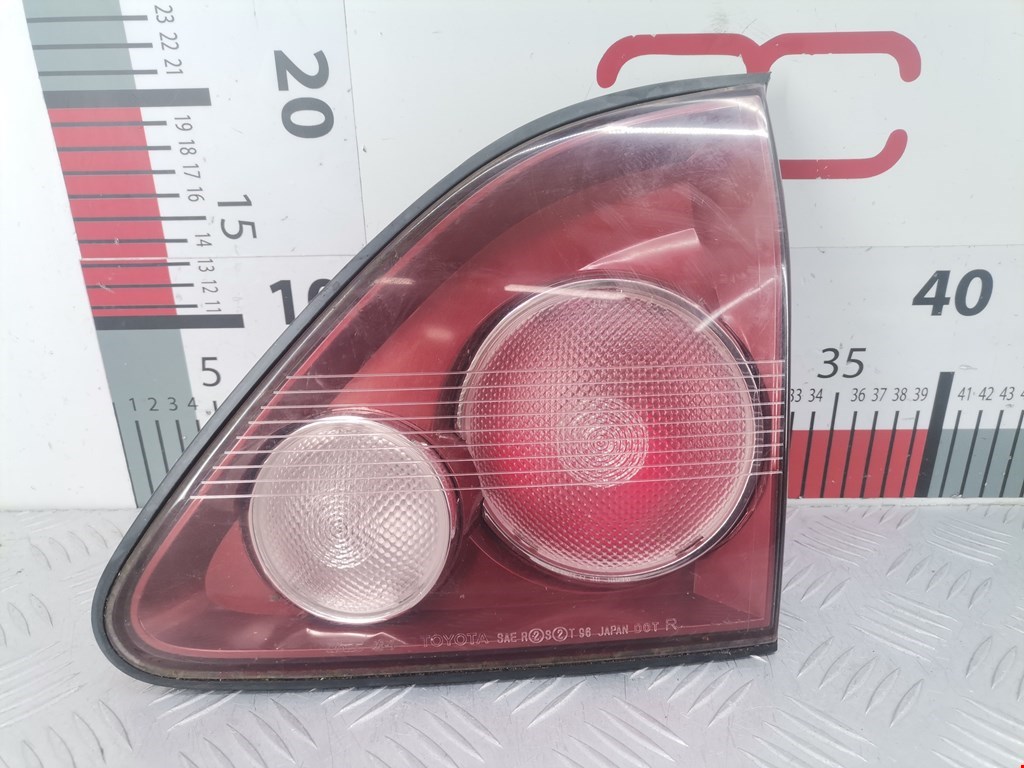 Фонарь задний внутренний правый LEXUS RX 300 1997-2003