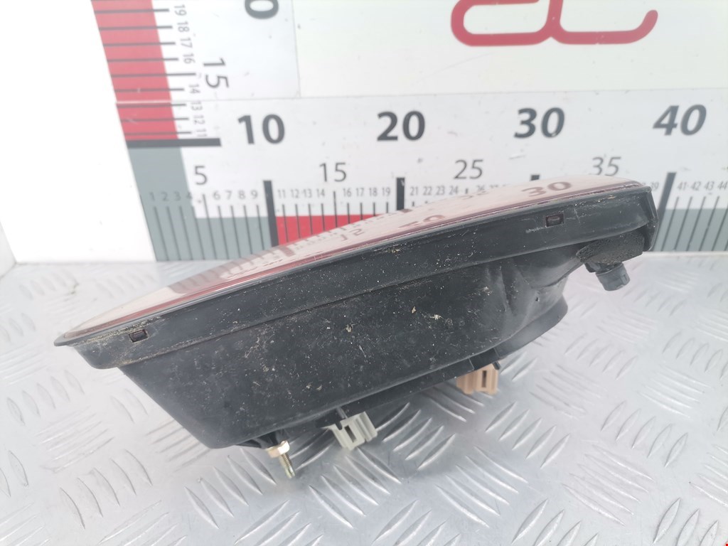 Фонарь задний внутренний правый LEXUS RX 300 1997-2003