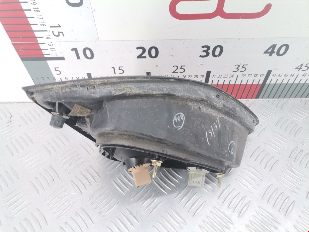 Фонарь задний внутренний правый LEXUS RX 300 1997-2003