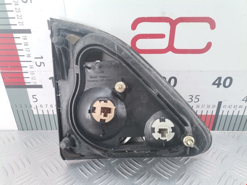 Фонарь задний внутренний правый LEXUS RX 300 1997-2003