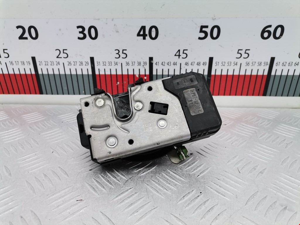 Замок двери передней правой OPEL Combo C 2001-2011