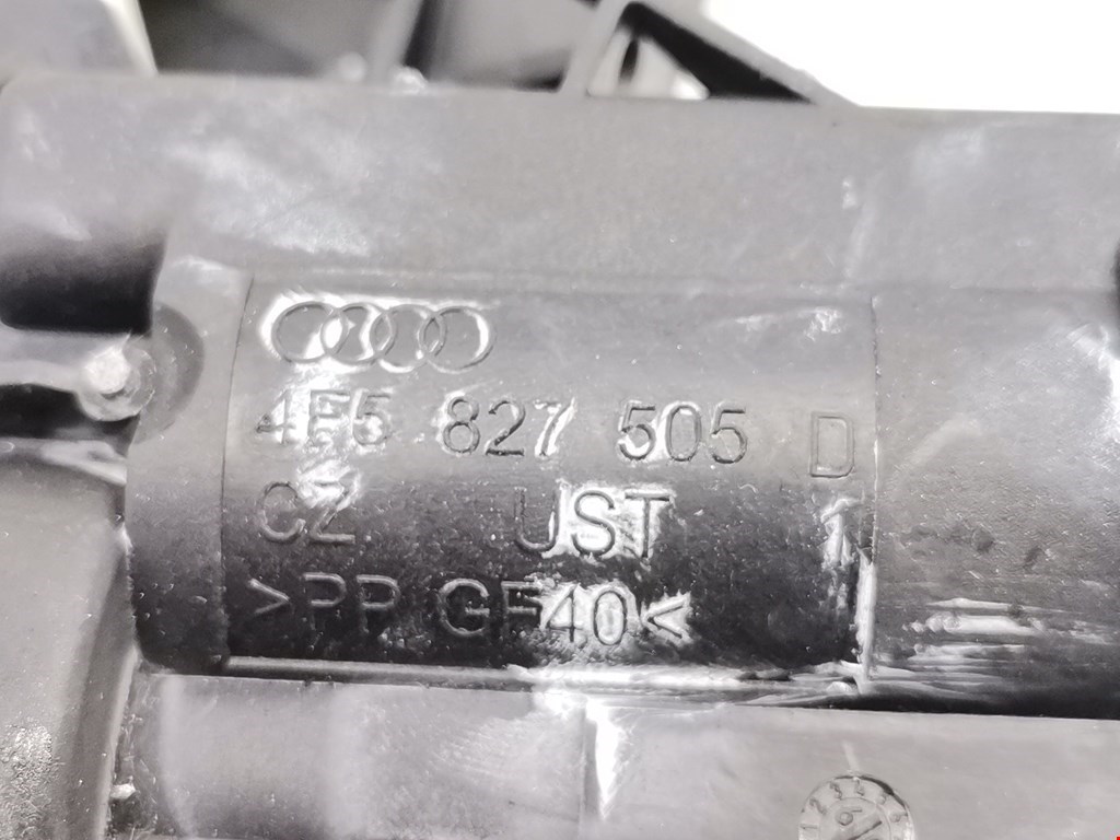 Замок багажника (крышки двери) AUDI A8 D3 2003-2010