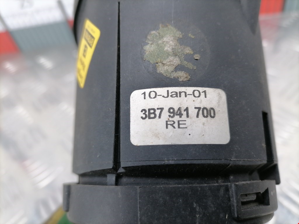 Фара противотуманная правая (ПТФ) VOLKSWAGEN Passat B5 1997-2005