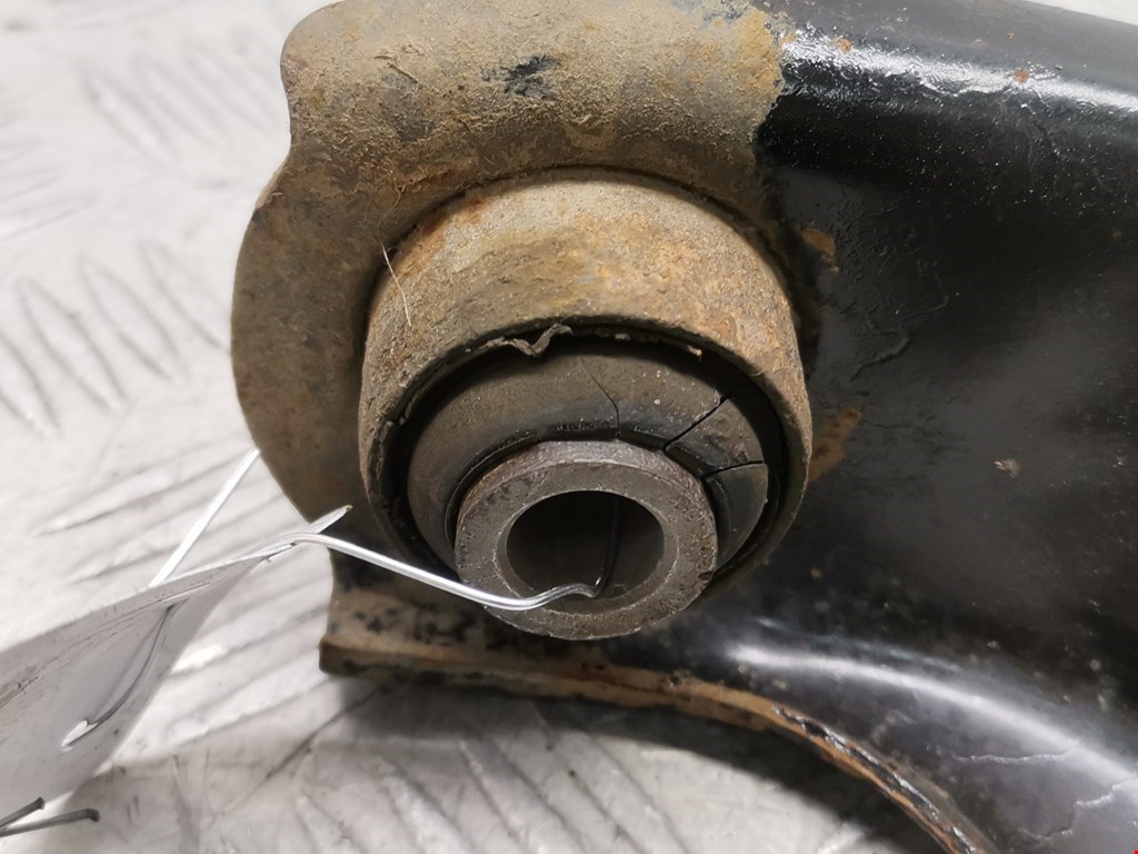 Рычаг передний левый DACIA Logan I 2006-2012