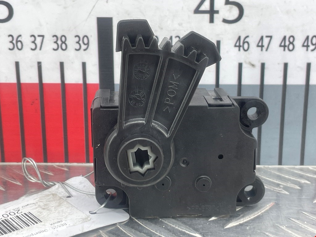 Моторчик заслонки печки PEUGEOT 308 2007-2015