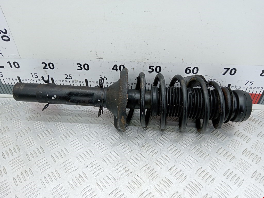Стойка амортизатора переднего правого Audi A3 8L (1996-2003)