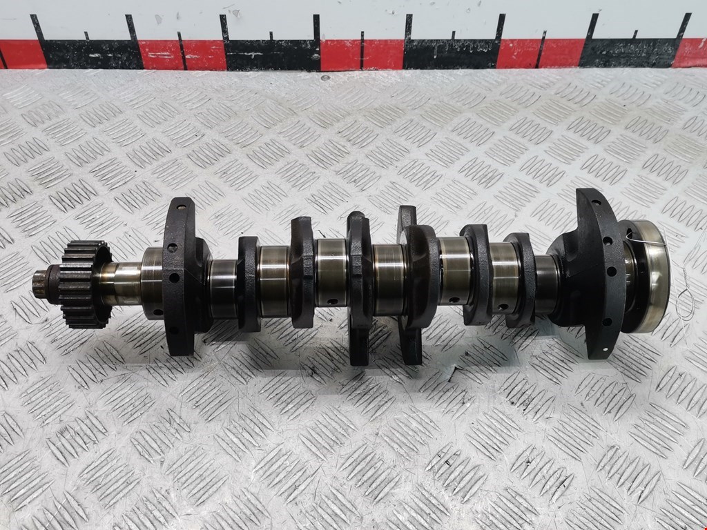 Коленвал (вал коленчатый)