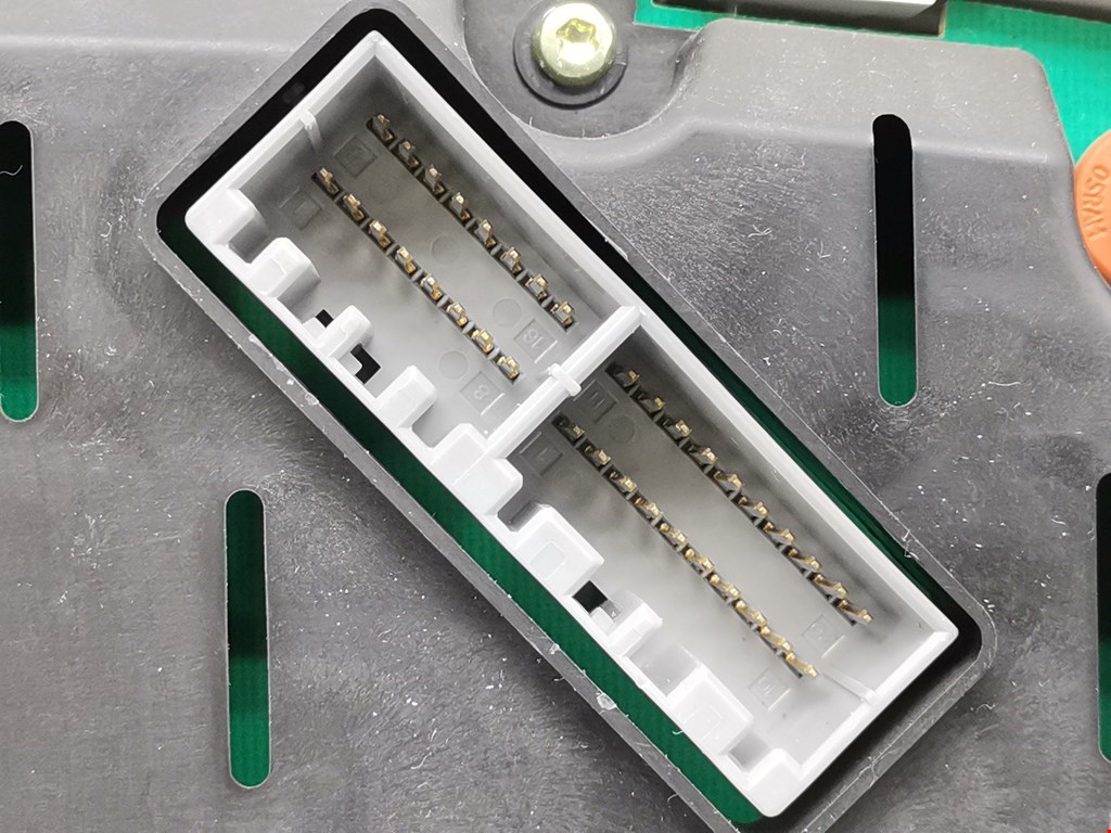 Панель приборов (щиток) KIA Cee'd I 2006-2012