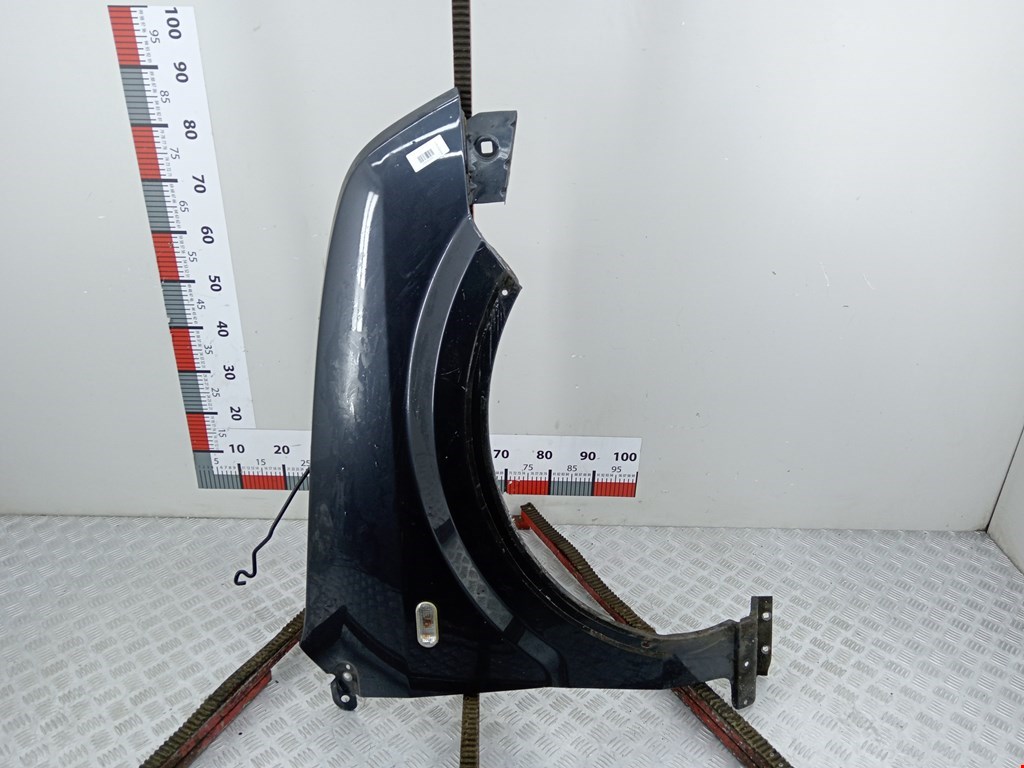 Крыло переднее правое Ford Fusion (2002-2012)