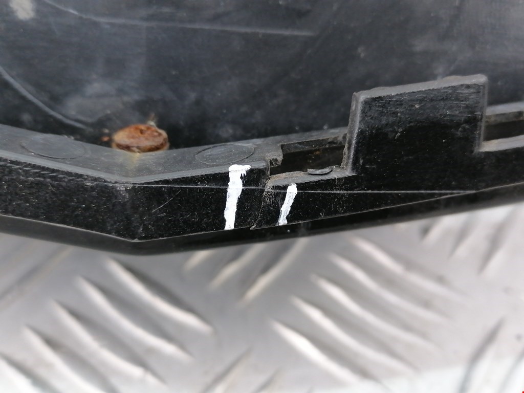 Решетка радиатора MERCEDES-BENZ C-Class C-klasse W204 2007-2015