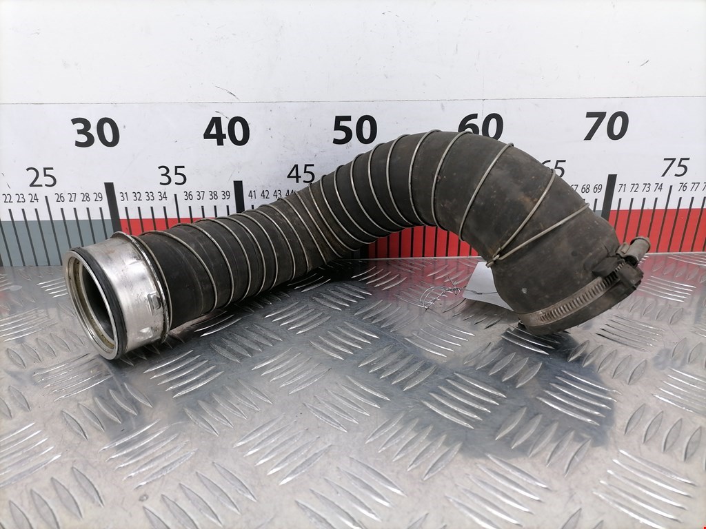 Патрубок интеркулера MERCEDES-BENZ C-Class C-klasse W204 2007-2015