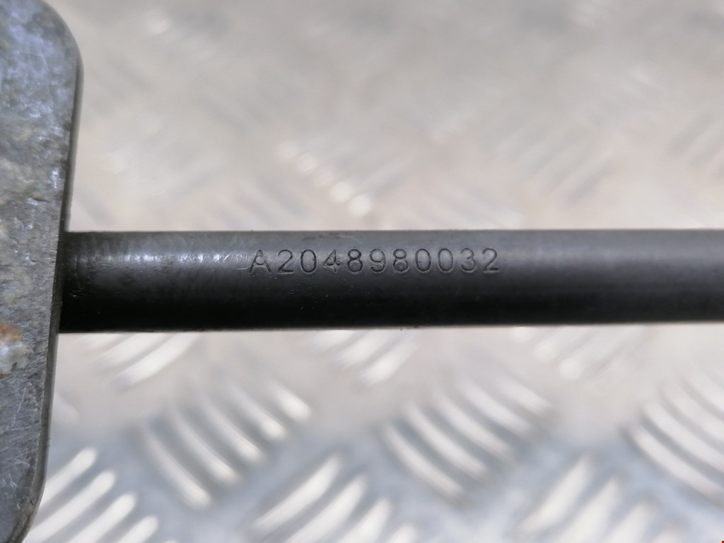 Кронштейн переднего бампера центральный MERCEDES-BENZ C-Class C-klasse W204 2007-2015