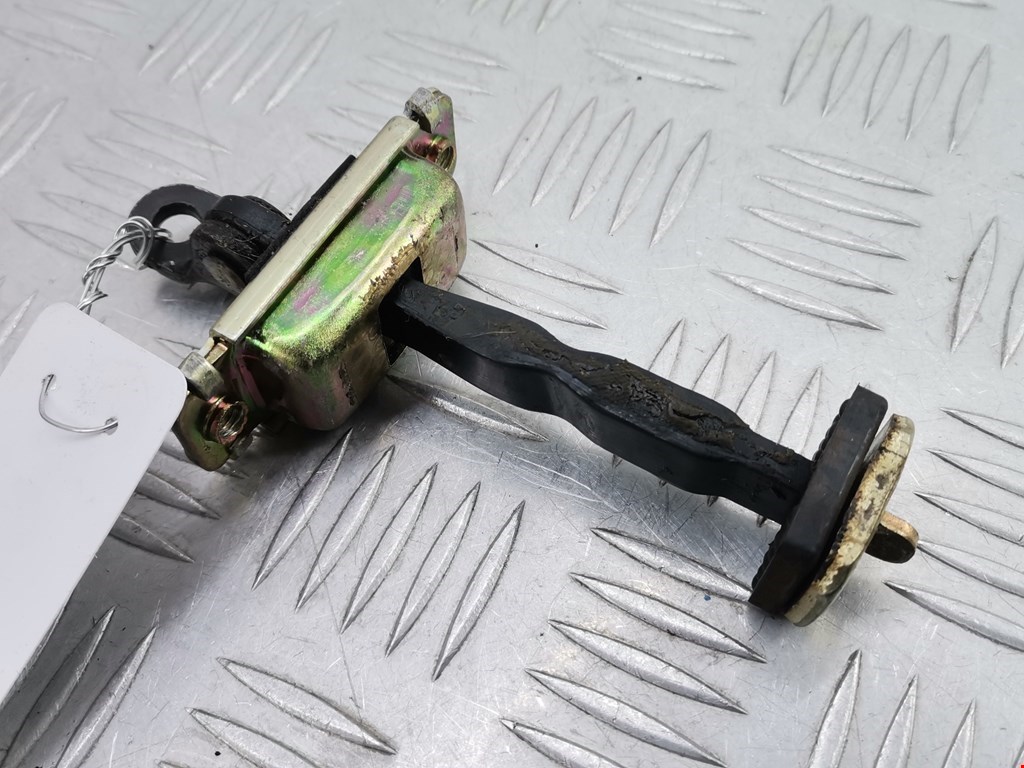 Ограничитель открывания двери KIA Magentis 2000-2006