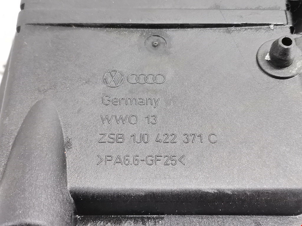 Бачок ГУР (гидроусилителя) VOLKSWAGEN Golf IV 1997-2003