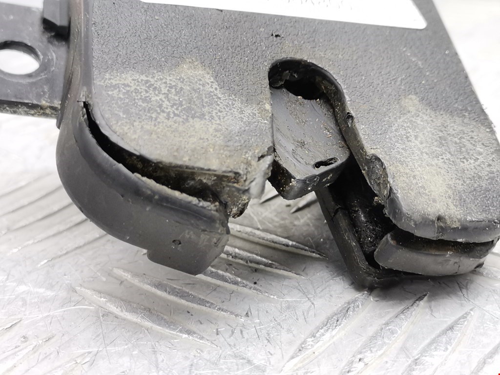 Замок багажника (крышки двери) VOLKSWAGEN Golf IV 1997-2003