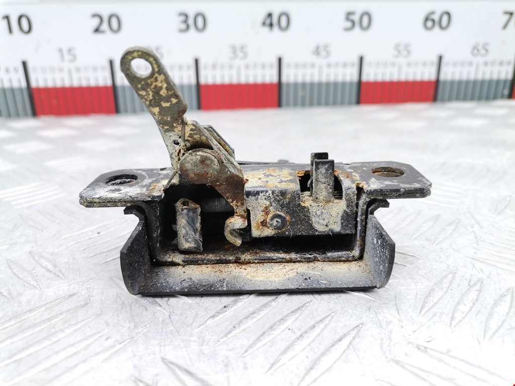 Замок багажника (крышки двери) VOLKSWAGEN Golf IV 1997-2003