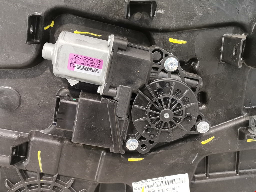 Стеклоподъемник передний правый KIA Cee'd II 2012-2018