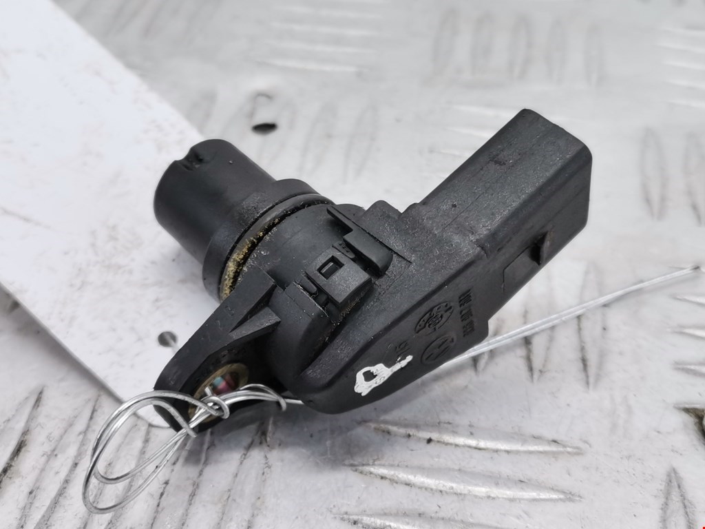 Датчик положения распредвала VOLKSWAGEN Golf IV 1997-2003