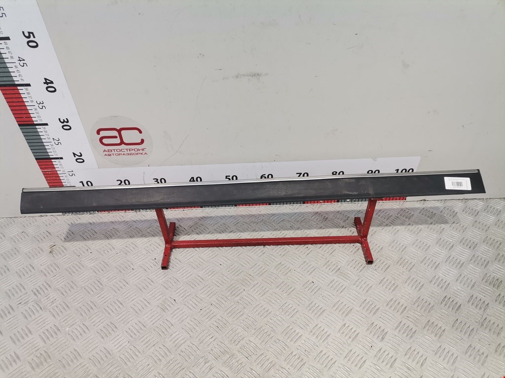 Накладка (молдинг) двери передней правой Volvo S80 1 (1998-2005)