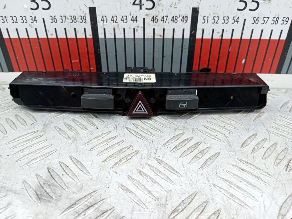 Кнопка аварийной сигнализации (аварийки) OPEL Astra H/Family 2004-2015