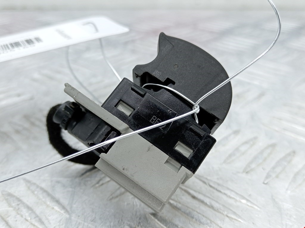 Кнопка стеклоподъемника AUDI A6 C5 1997-2004