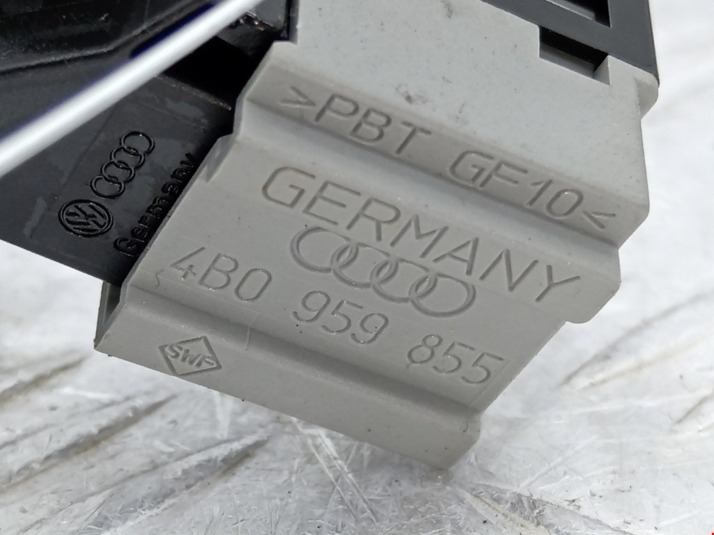 Кнопка стеклоподъемника AUDI A6 C5 1997-2004