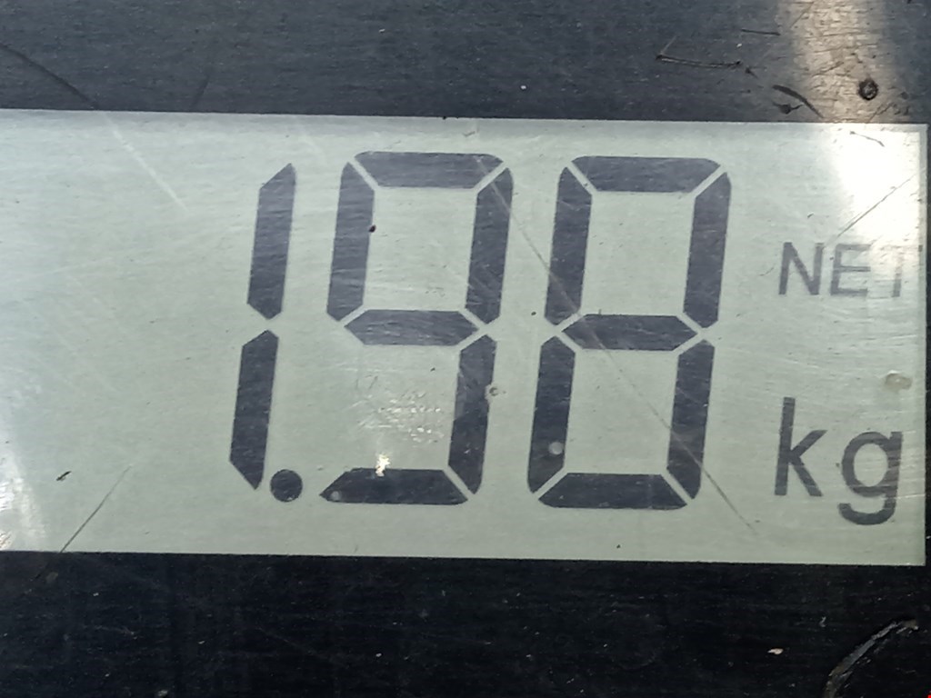 Стекло кузовное глухое левое KIA Sorento 2002-2009