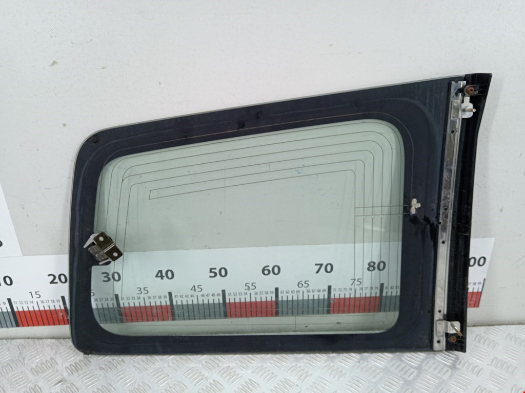 Стекло кузовное глухое левое MITSUBISHI Pajero III 2000-2006