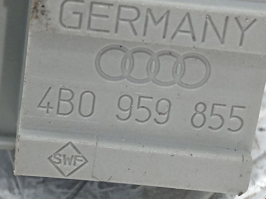 Кнопка стеклоподъемника AUDI A6 C5 1997-2004