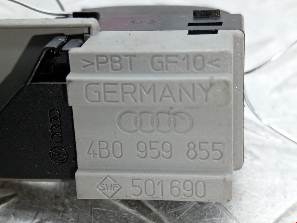 Кнопка стеклоподъемника AUDI A6 C5 1997-2004