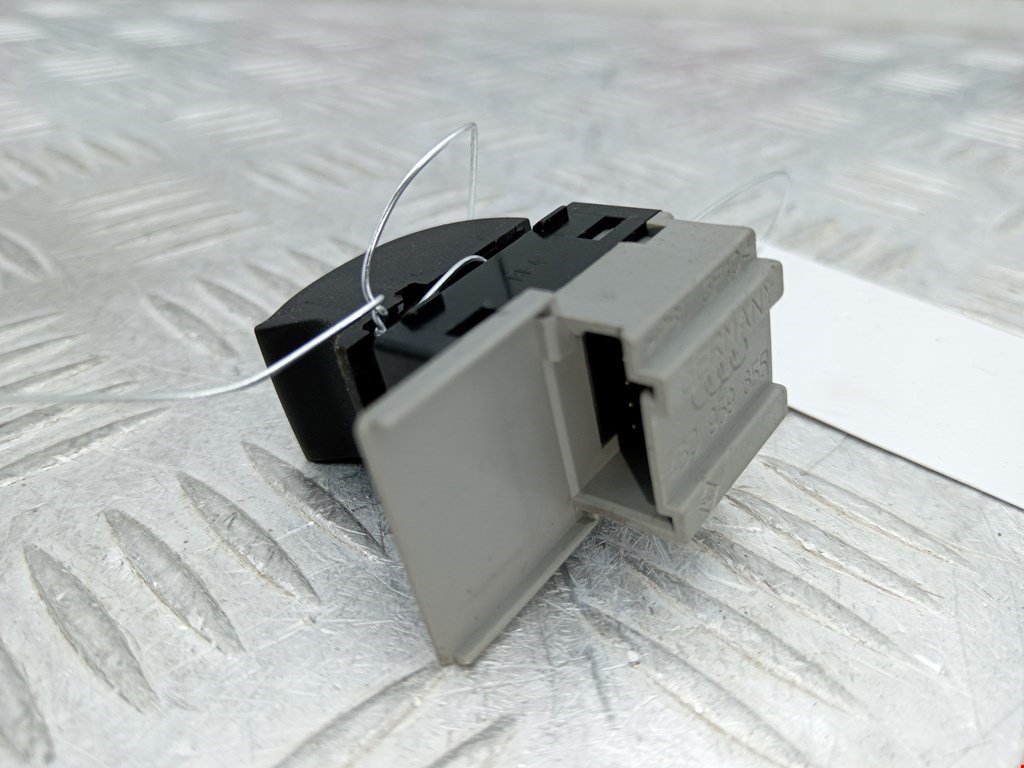 Кнопка стеклоподъемника AUDI A6 C5 1997-2004