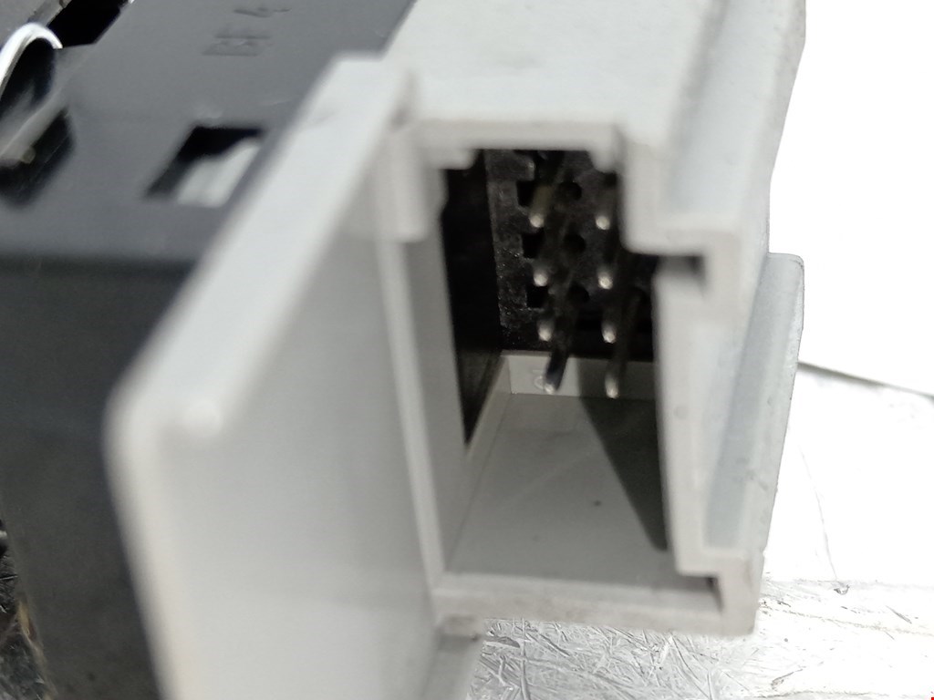 Кнопка стеклоподъемника AUDI A6 C5 1997-2004