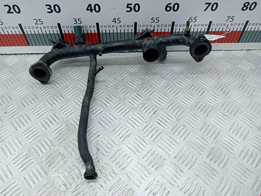 Патрубок AUDI A6 C5 1997-2004