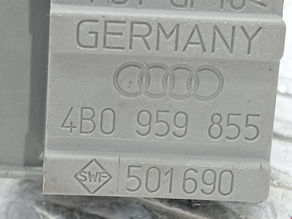 Кнопка стеклоподъемника AUDI A6 C5 1997-2004