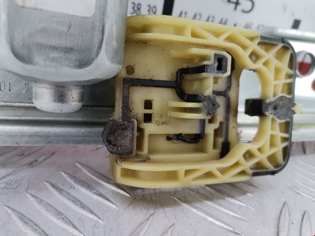 Стеклоподъемник задний правый VOLVO V60 2010-2018