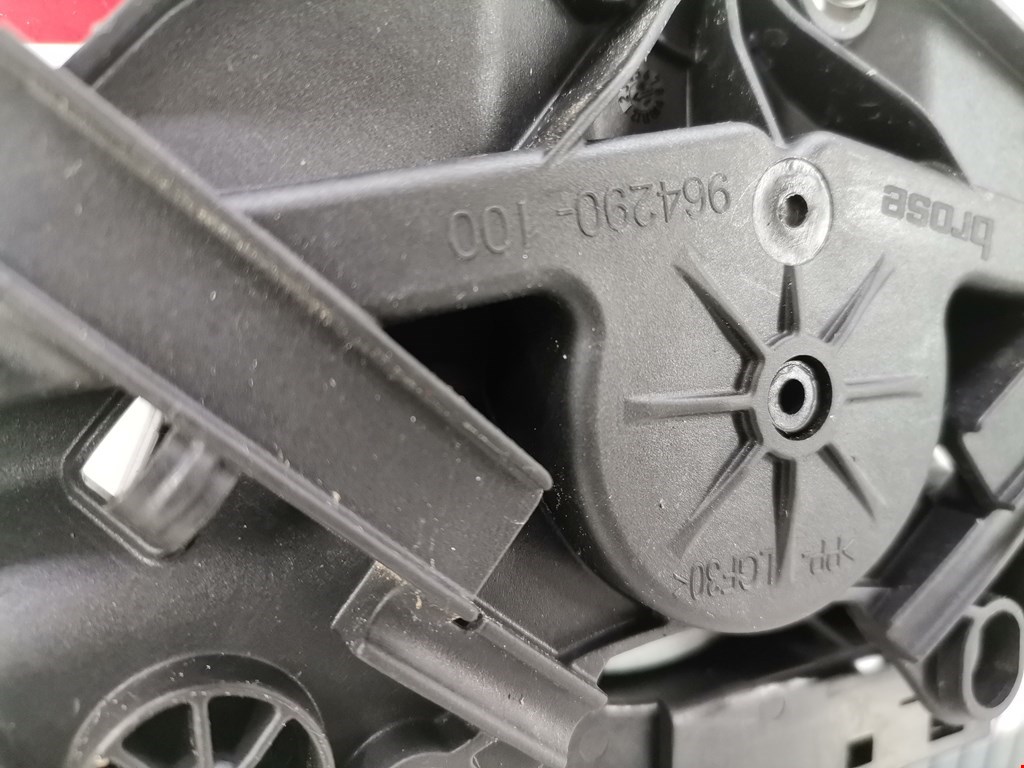 Стеклоподъемник задний правый VOLVO V60 2010-2018