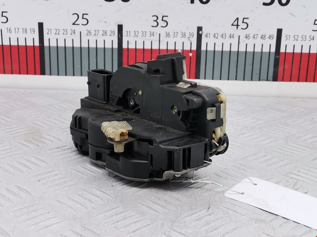 Замок двери задней правой OPEL Astra J 2009-2017