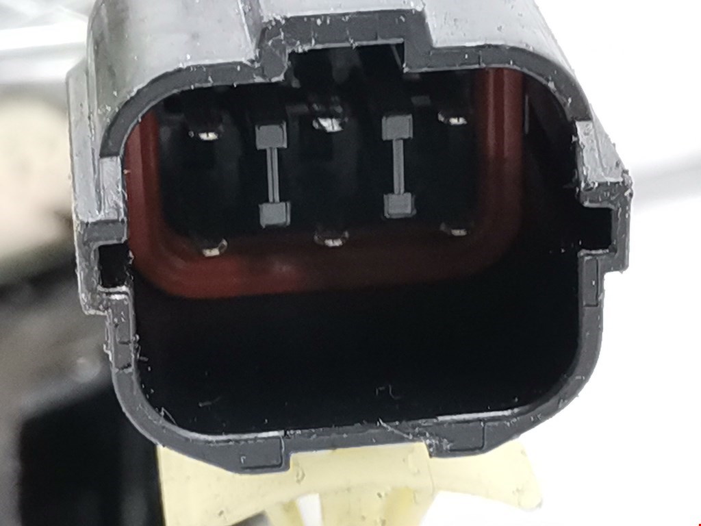 Замок двери передней правой KIA Sorento 2002-2009