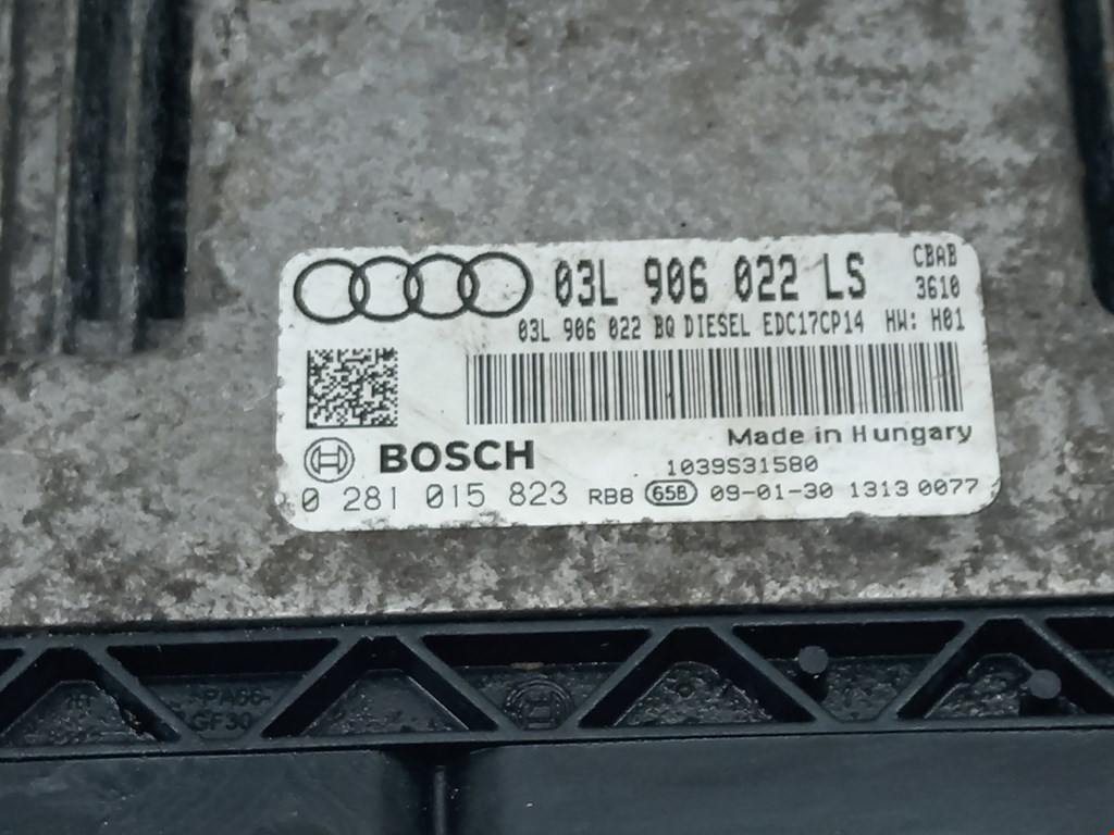 Блок управления двигателя (ЭБУ) AUDI A3 8P 2003-2013