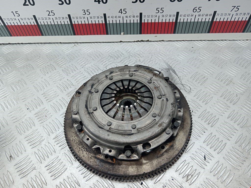 Маховик (демпфер сцепления) OPEL Corsa D 2006-2014