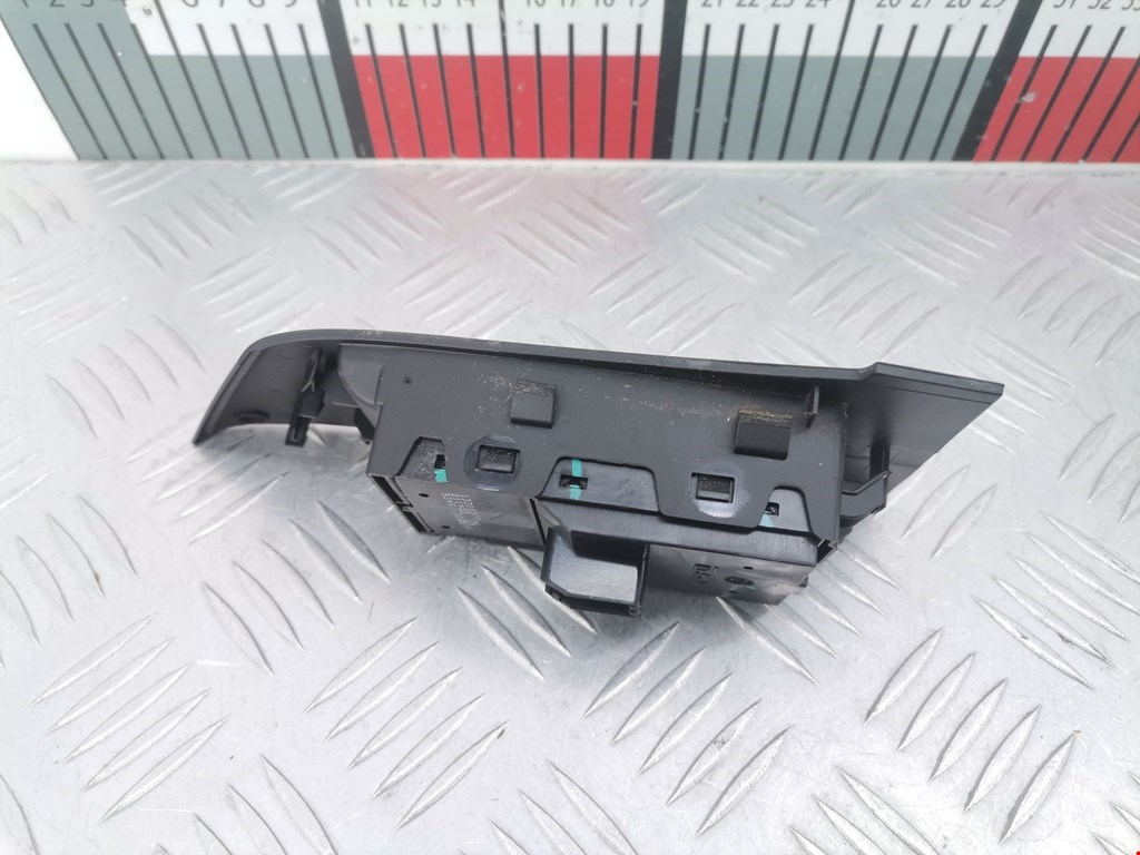 Блок управления стеклоподъемниками OPEL Astra J 2009-2017