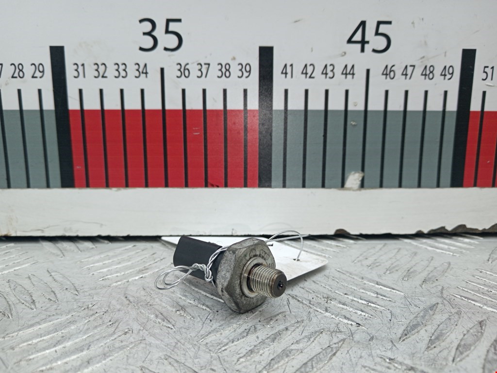 Датчик давления масла VOLKSWAGEN Passat B5 1997-2005