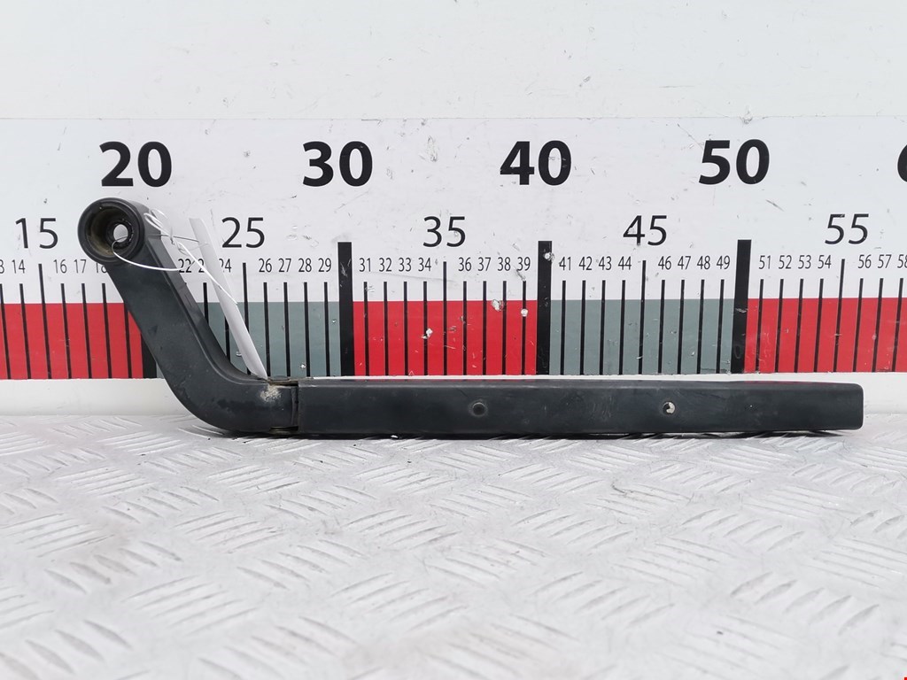 Поводок дворника задний (заднего) LAND ROVER Discovery III 2005-2009