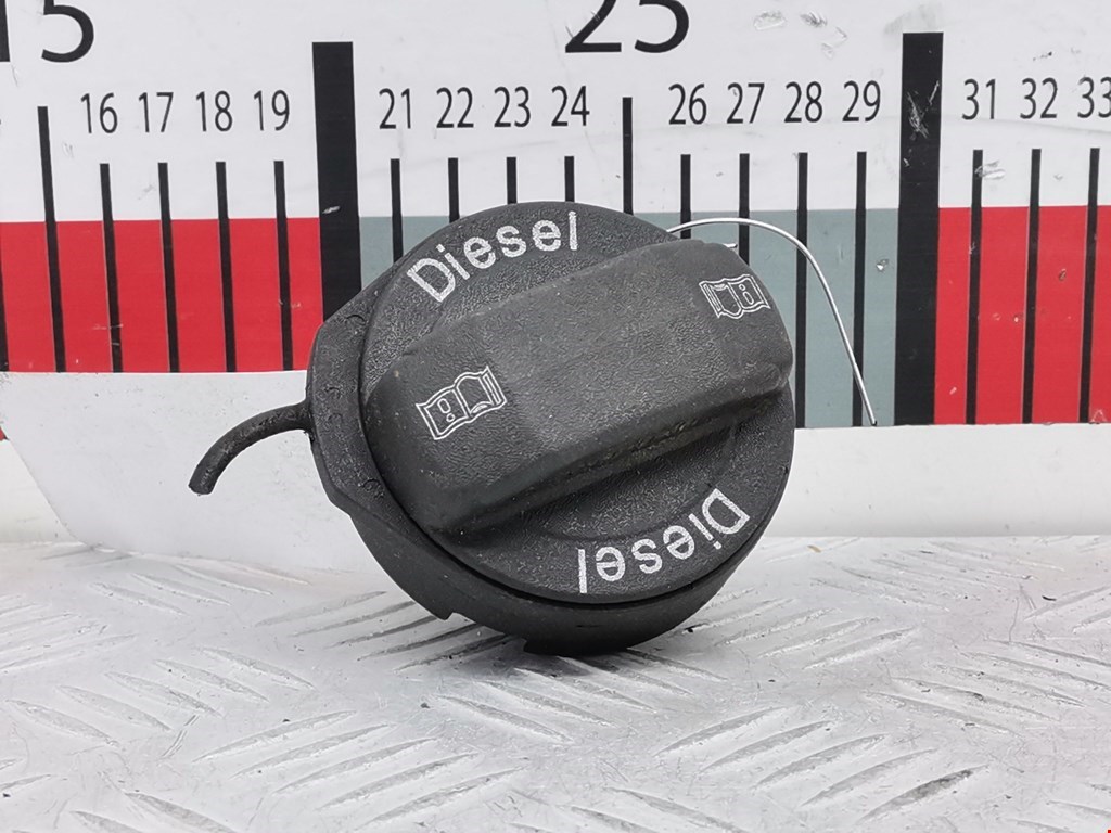 Крышка топливного бака AUDI A3 8P 2003-2013