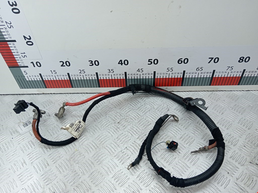 Клемма аккумулятора (плюс) + OPEL Astra H/Family 2004-2015