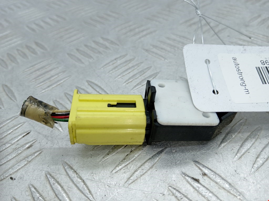 Датчик AIR BAG (подушек безопасности) TOYOTA Avensis 2009-2015