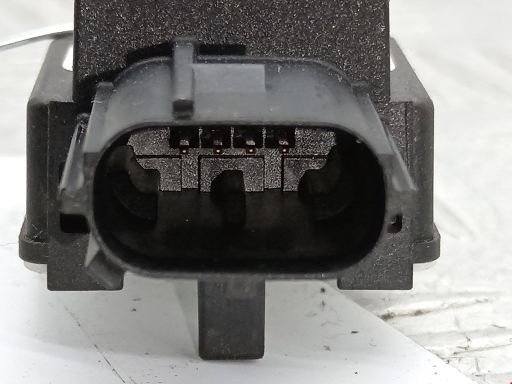 Датчик AIR BAG (подушек безопасности) TOYOTA Avensis 2009-2015