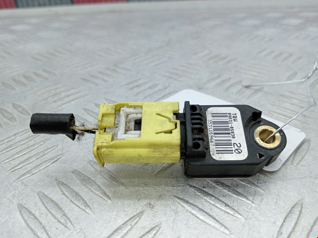 Датчик AIR BAG (подушек безопасности) TOYOTA Avensis 2009-2015
