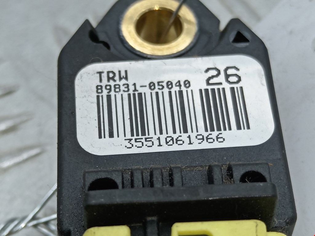Датчик AIR BAG (подушек безопасности) TOYOTA Avensis 2009-2015