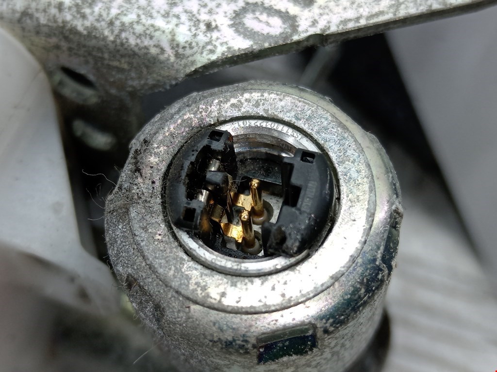 Ремень безопасности передний правый TOYOTA Avensis 2009-2015